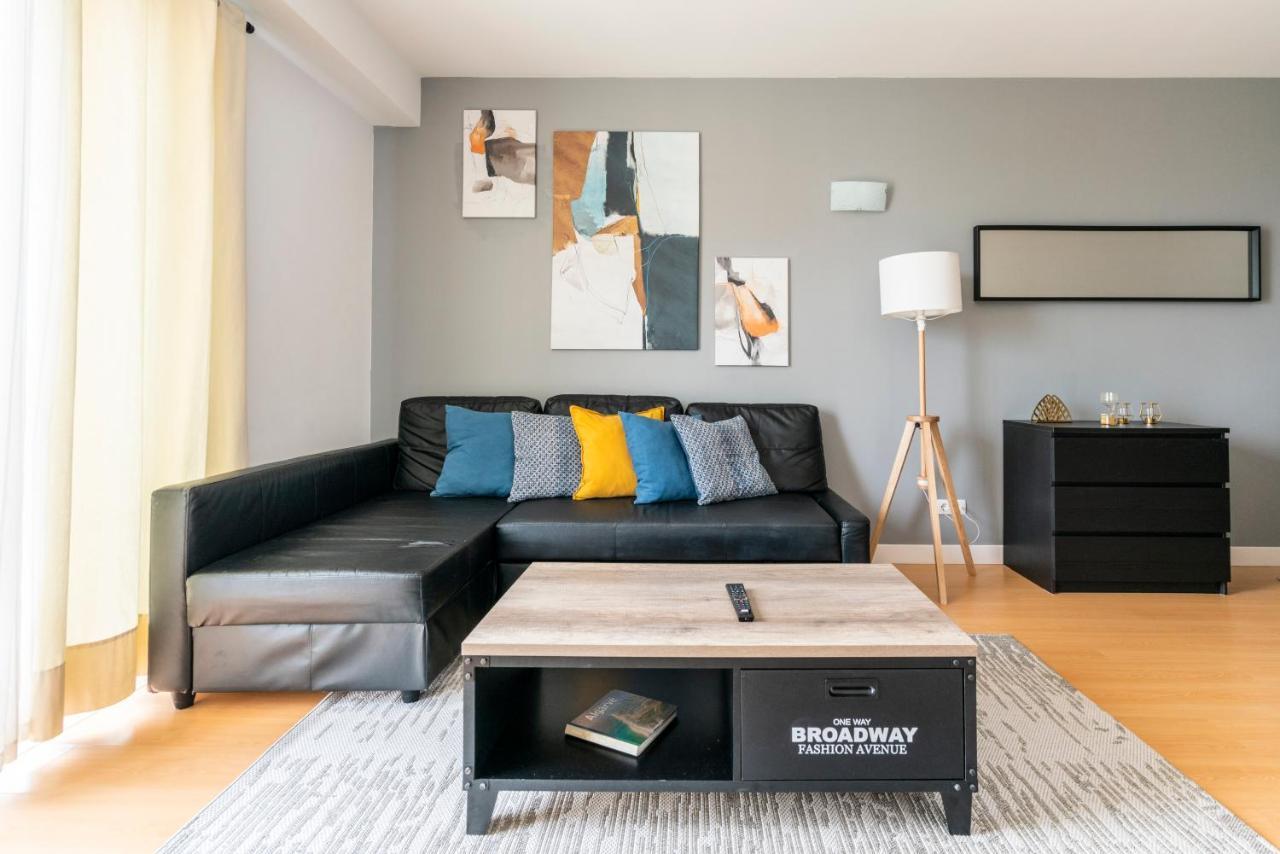 Bright & Spacious 2 Bed Flat 2 Bath W Garage In Lagos Marina 외부 사진