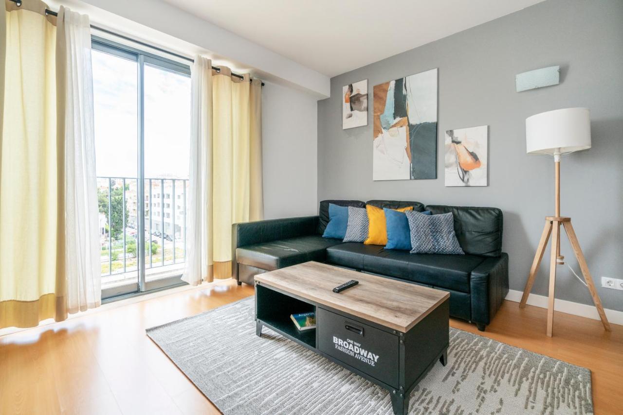 Bright & Spacious 2 Bed Flat 2 Bath W Garage In Lagos Marina 외부 사진