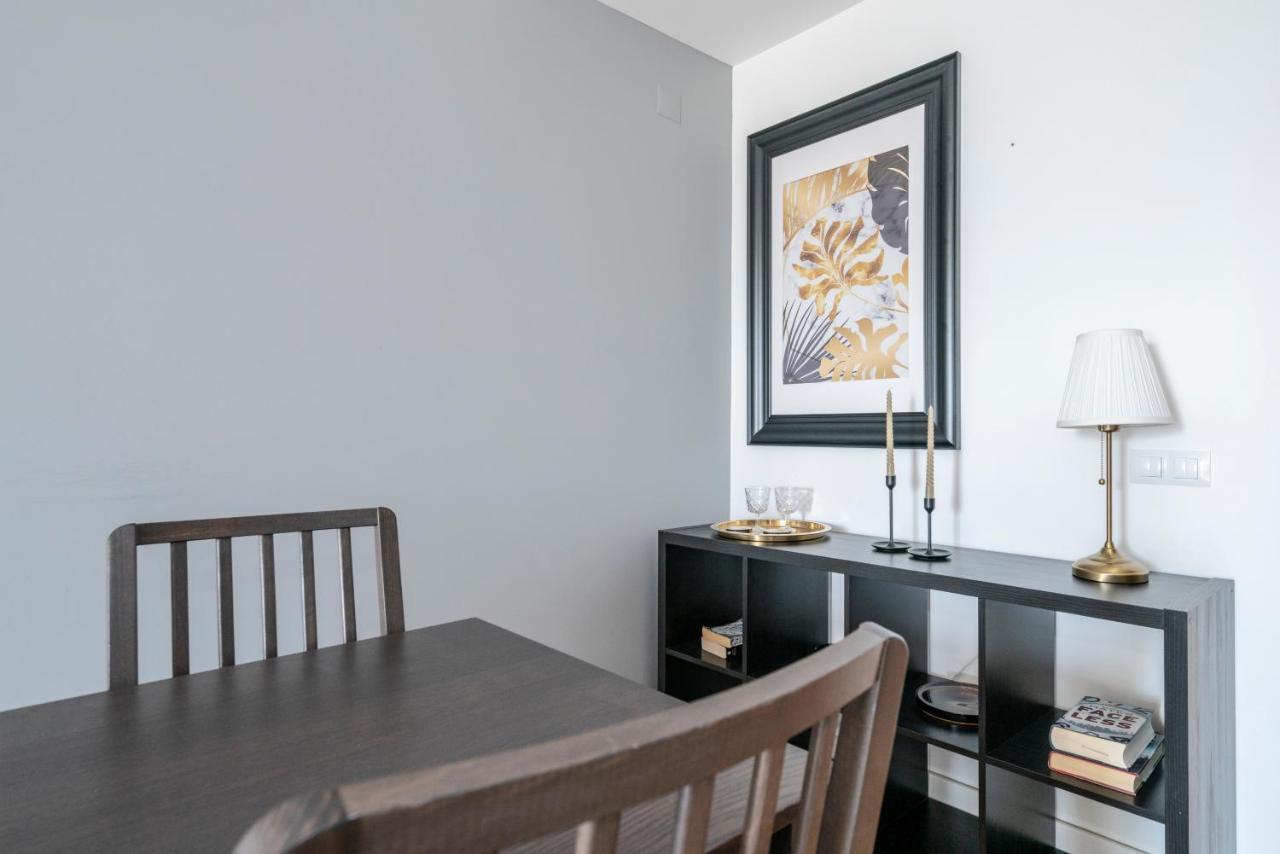 Bright & Spacious 2 Bed Flat 2 Bath W Garage In Lagos Marina 외부 사진