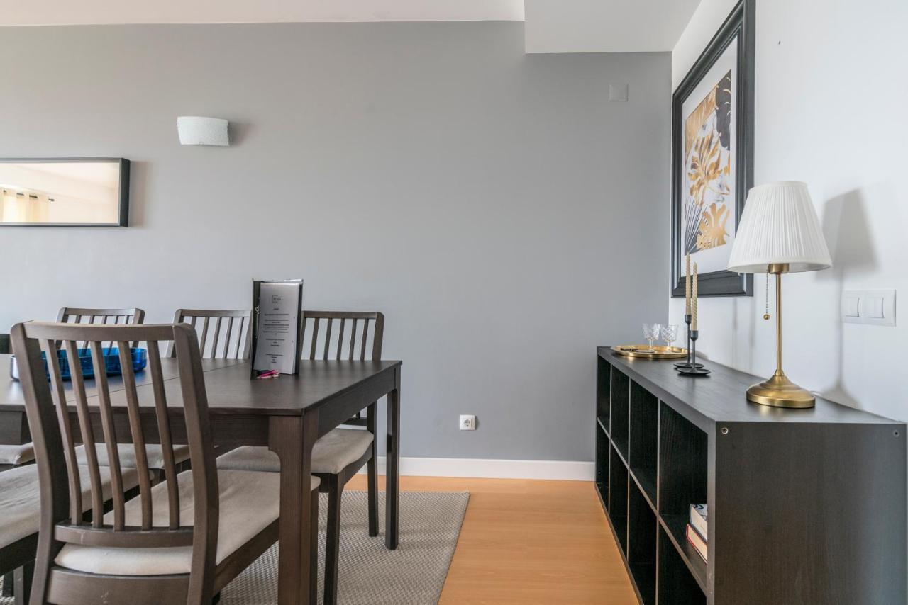 Bright & Spacious 2 Bed Flat 2 Bath W Garage In Lagos Marina 외부 사진