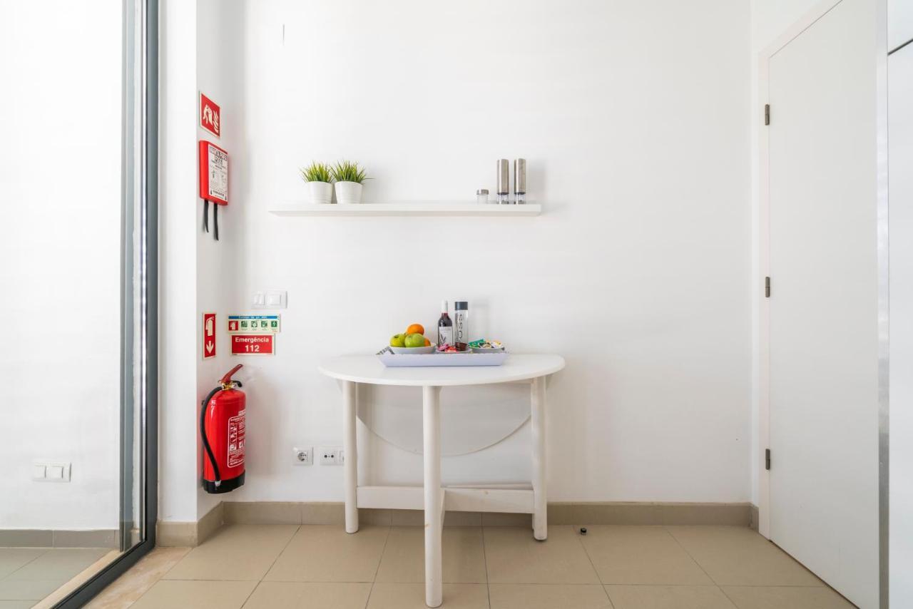 Bright & Spacious 2 Bed Flat 2 Bath W Garage In Lagos Marina 외부 사진